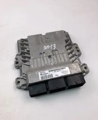 Ford C-MAX II Engine control unit/module AV6112A650PE
