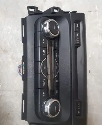 Mazda 3 III Climate control unit B45D61190E