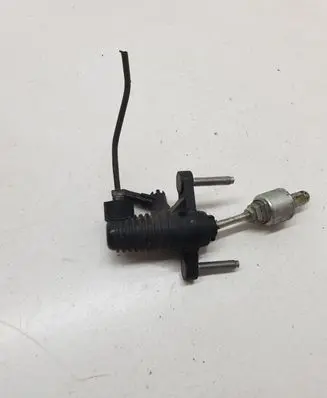 Toyota RAV 4 (XA30) Clutch master cylinder 06101900481141
