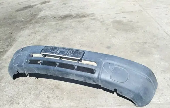 Renault Master II Front bumper 7700352111
