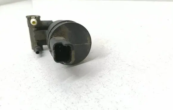 Renault Scenic I Windscreen/windshield washer pump 430702B