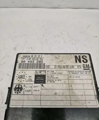 Opel Omega B1 Comfort/convenience module 90493285 0623183