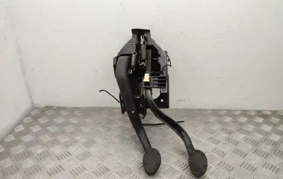 Mini One - Cooper F56 F55 Pedal assembly 6854627 685462706 2121644