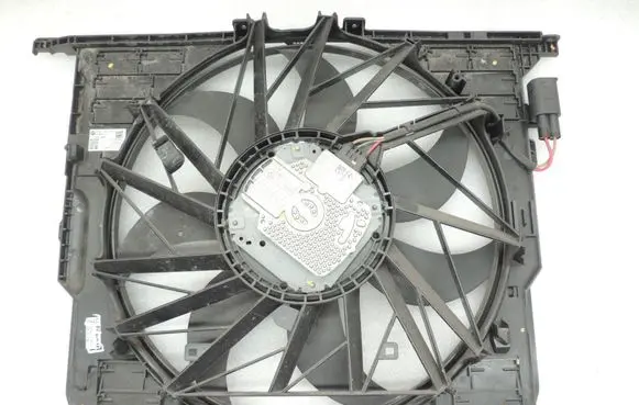 BMW 5 F10 F11 Electric radiator cooling fan 7575682 67327575682