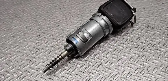Opel Astra G Ignition lock 13107754