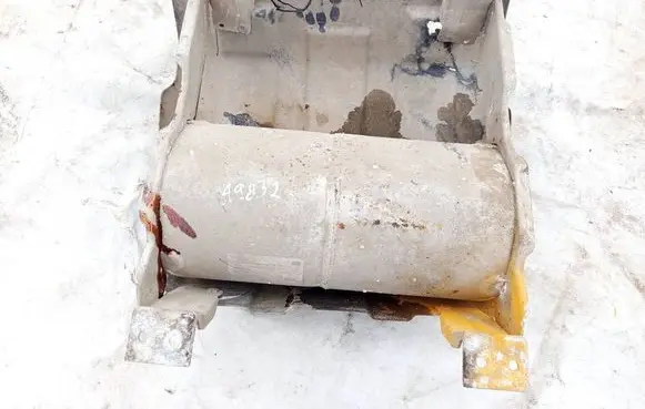 Vacuum air tank