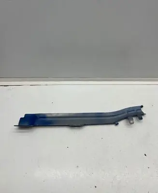 Renault Megane IV Fender mounting bracket 631220874R