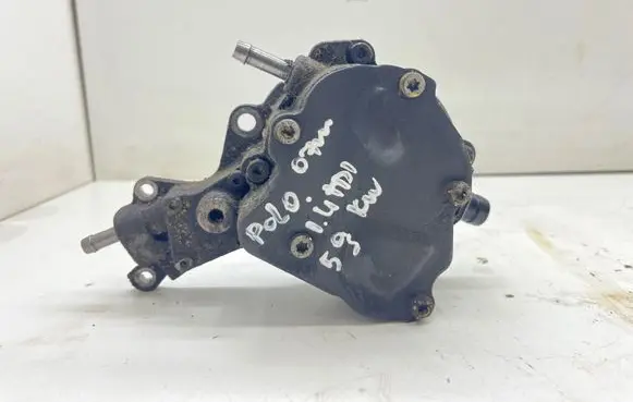 Volkswagen Polo IV 9N3 Vacuum pump