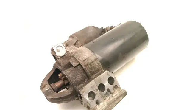 BMW 5 E60 E61 Starter motor 7801203