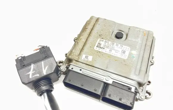 Mercedes-Benz R W251 Engine ECU kit and lock set A6421503579 1645450908