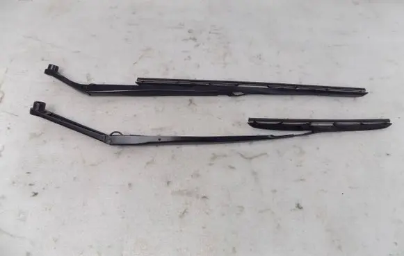 KIA Pro Cee'd III Front wiper blade arm 