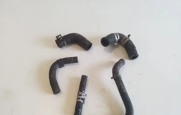 Toyota Hilux (AN120, AN130) Engine coolant pipe/hose