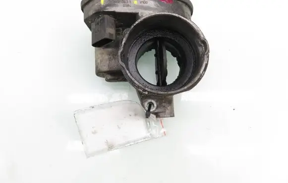 Volkswagen Golf V Throttle body valve 038128063L