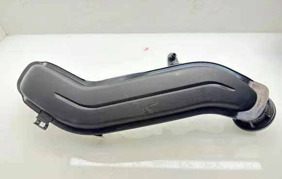 Audi A3 S3 8V Turbo air intake inlet pipe/hose 05E145674E