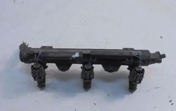 Seat Ibiza III (6L) Fuel main line pipe 03E133320A