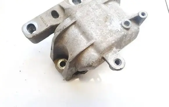 Skoda Superb B6 (3T) Engine mount bracket 1k0199262am