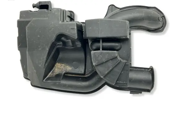 Renault Megane III Intake resonator 8200971790 1036683S01