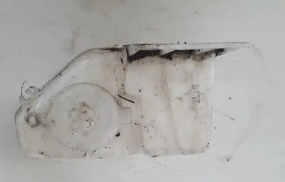 Mazda 323 F Windshield washer fluid reservoir/tank 860142026