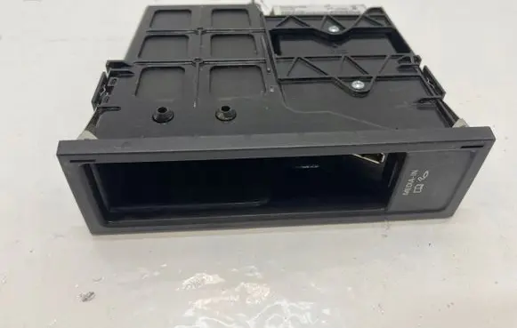 Volkswagen Golf VI Head unit multimedia control 5N0035344E