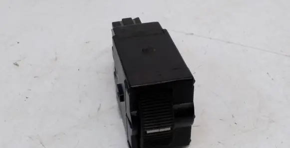 Mitsubishi Carisma Headlight level height control switch MR114337 LK04001000