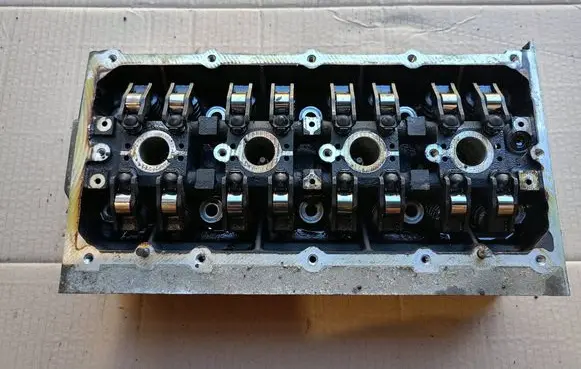 Volkswagen Golf IV Engine head 036103373T