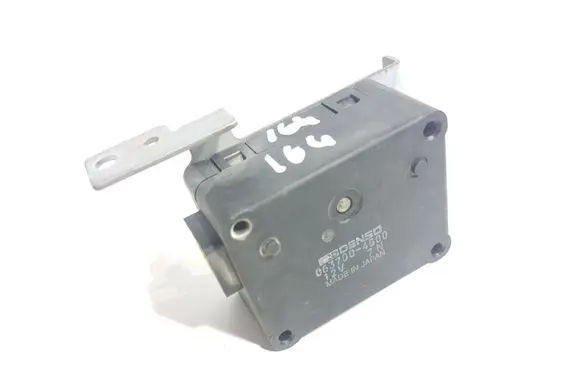 Honda Civic Air flap motor/actuator 0637004500