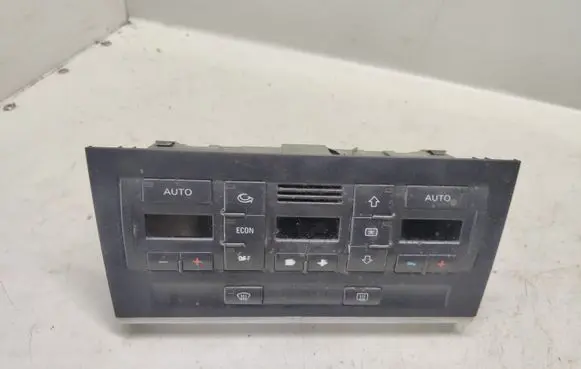 Audi A4 S4 B7 8E 8H Climate control unit 8E0820043
