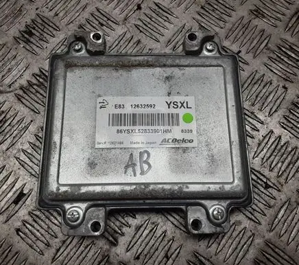 Opel Insignia A Engine control unit/module 12632592 86YSXL52833901HM 12621466