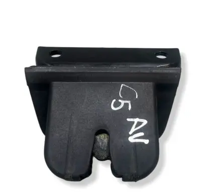 Audi A6 S6 C5 4B Tailgate/trunk/boot lock/catch/latch 4B9827505C