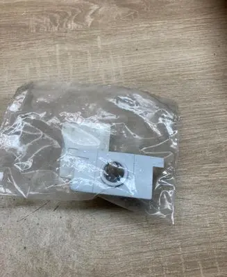 Opel Astra J Front parking sensor holder (PDC) 13294648 96557