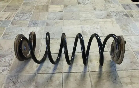 Volkswagen Golf Plus Rear coil spring