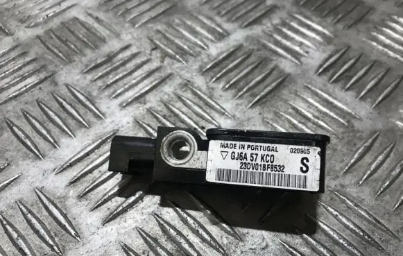 Mazda 6 Airbag deployment crash/impact sensor gj6a57kc0 23dv01bf8532