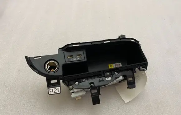 Lexus RX 450H Wireless charging module 861C048060