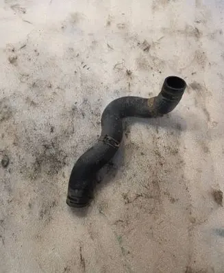Nissan Rogue Engine coolant pipe/hose