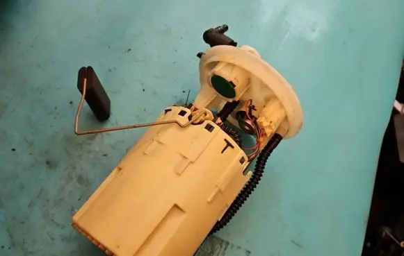 Toyota Corolla E120 E130 In-tank fuel pump 0580313085 IMPRK1305022