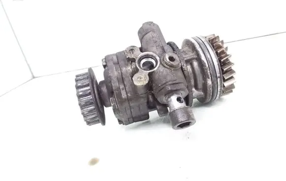 Volkswagen Touareg I Power steering pump 7L6422153B