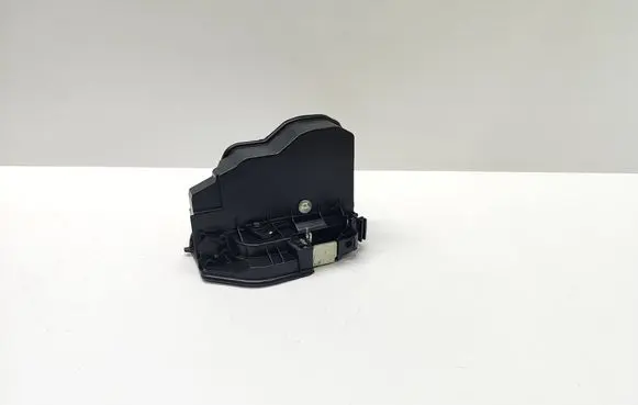 BMW 5 F10 F11 Front door lock 7167074 51217167074