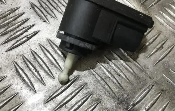 Seat Toledo II (1M) Headlight level adjustment motor 1j0941295b