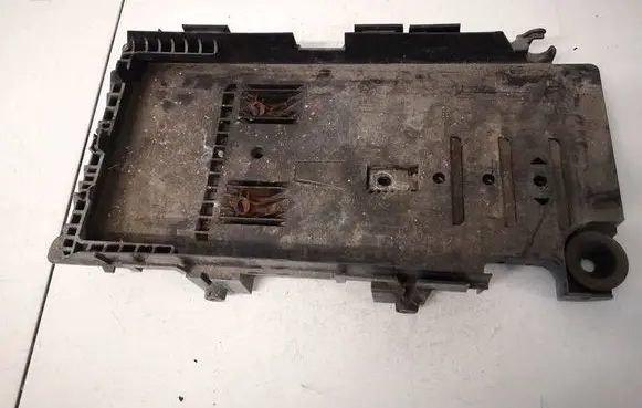Ford Mondeo MK IV Battery box tray 6G9110723A