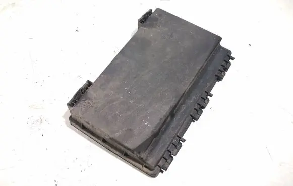 Opel Zafira B Fuse box cover 13125865