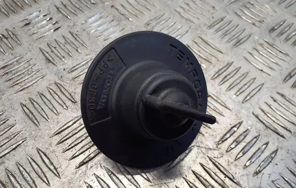 Honda CR-V Spare wheel bolt 