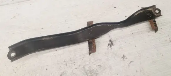 Battery bracket