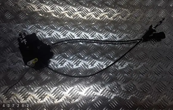 Nissan Micra C+C Front door lock