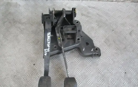Peugeot 407 Pedal assembly 9654165180
