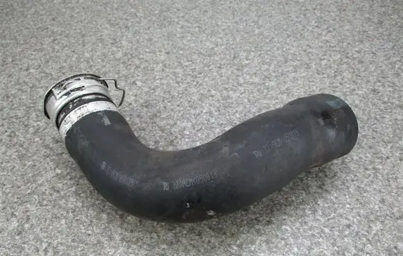 Toyota Corolla Verso AR10 Intercooler hose/pipe