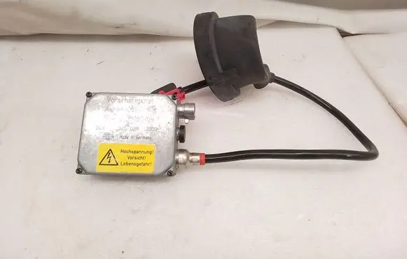BMW 5 E39 Headlight ballast module Xenon 5DV00776009