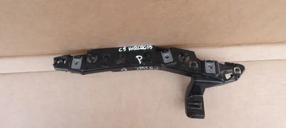Citroen C5 Aircross Fender mounting bracket 9826714280