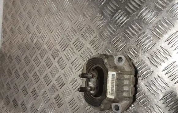 Jeep Grand Cherokee Gearbox mount 68103111AB