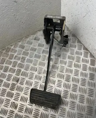 Land Rover Freelander Brake pedal