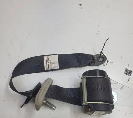 Nissan Leaf I (ZE0) Rear seatbelt 623658263B BS233059AEE
